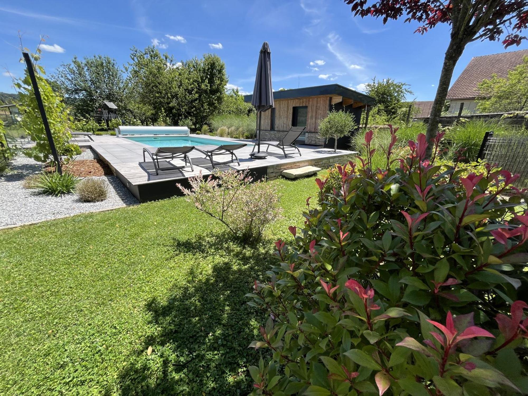 Appart-Hotel N 4 Calme Avec Terrasse, Wi-Fi Haut Debit, Petit-Dejeuner, Room-Service Et Parking Prive Chouzelot Exterior photo